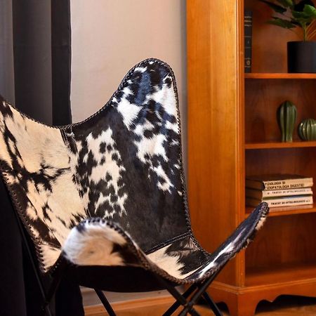 Stylish & Spacious Apartment Near The Old Town - A Touch Of History, A Dash Of Modernity ブカレスト エクステリア 写真