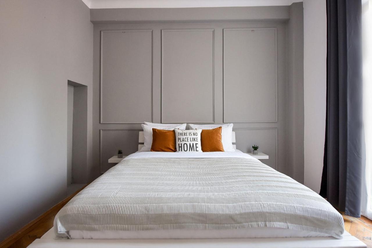 Stylish & Spacious Apartment Near The Old Town - A Touch Of History, A Dash Of Modernity ブカレスト エクステリア 写真