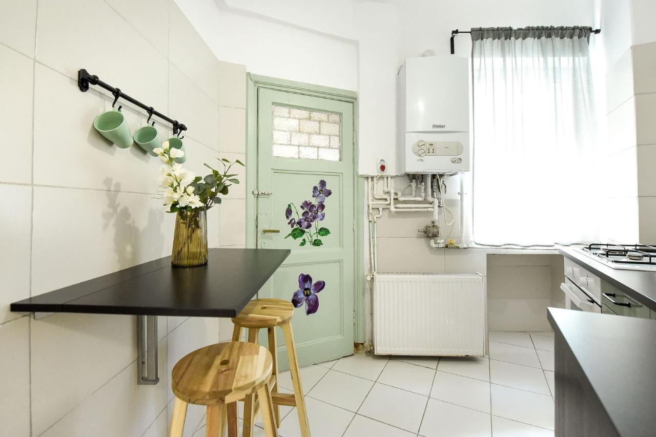 Stylish & Spacious Apartment Near The Old Town - A Touch Of History, A Dash Of Modernity ブカレスト エクステリア 写真